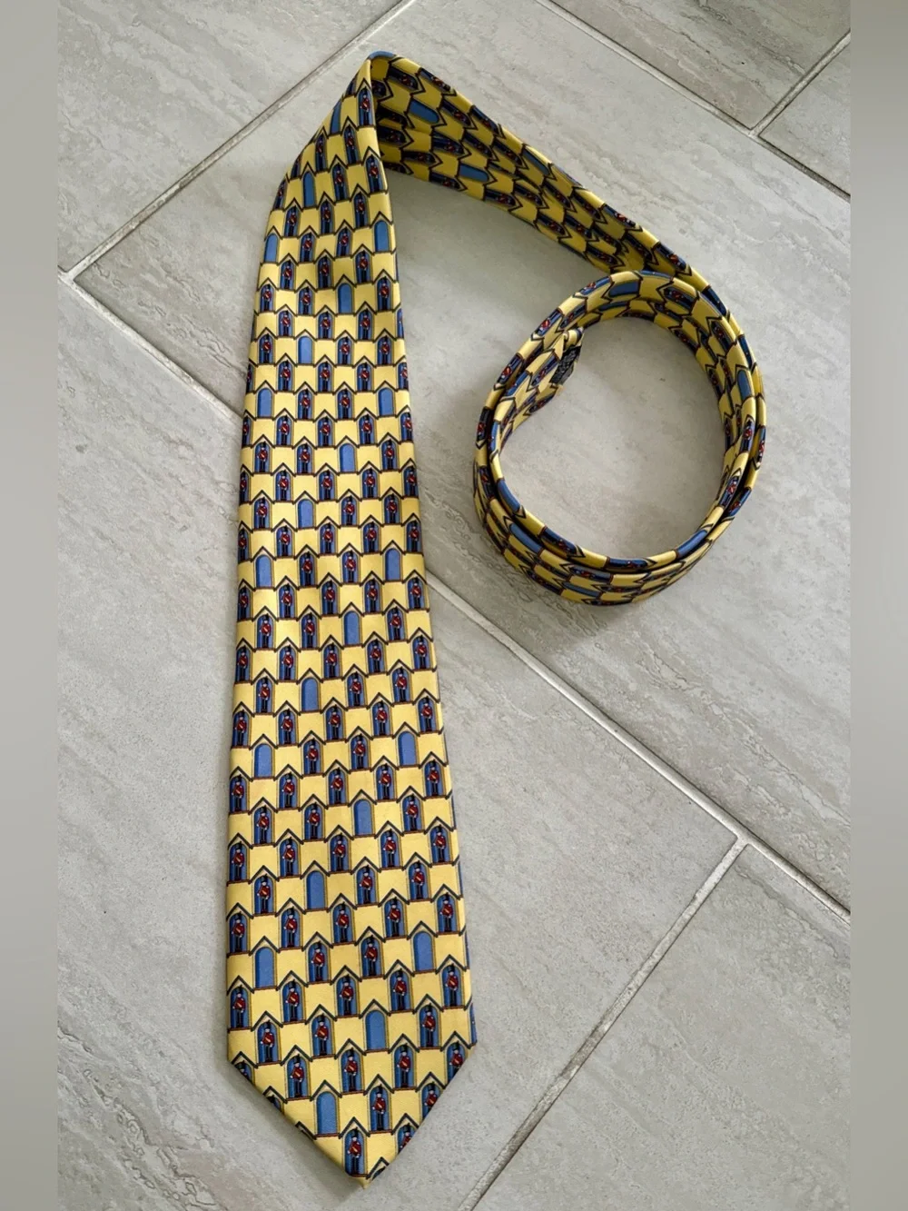 Vintage Beaufort Tie Rack Yellow Buckingham Palace Kings Guard 100% Silk Italy